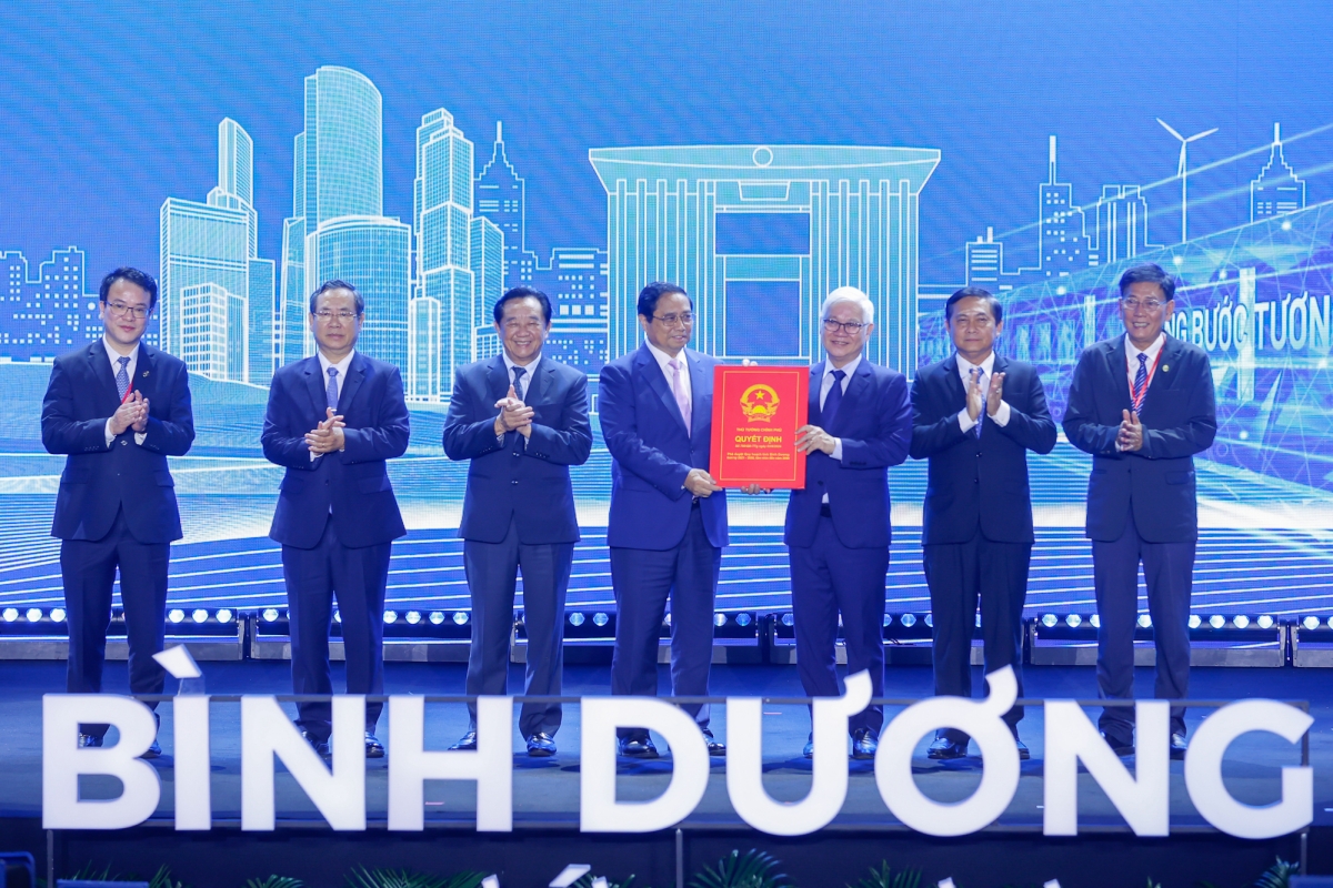 Chủ tịch HĐQT THACO Trần Bá Dương tại sự kiện